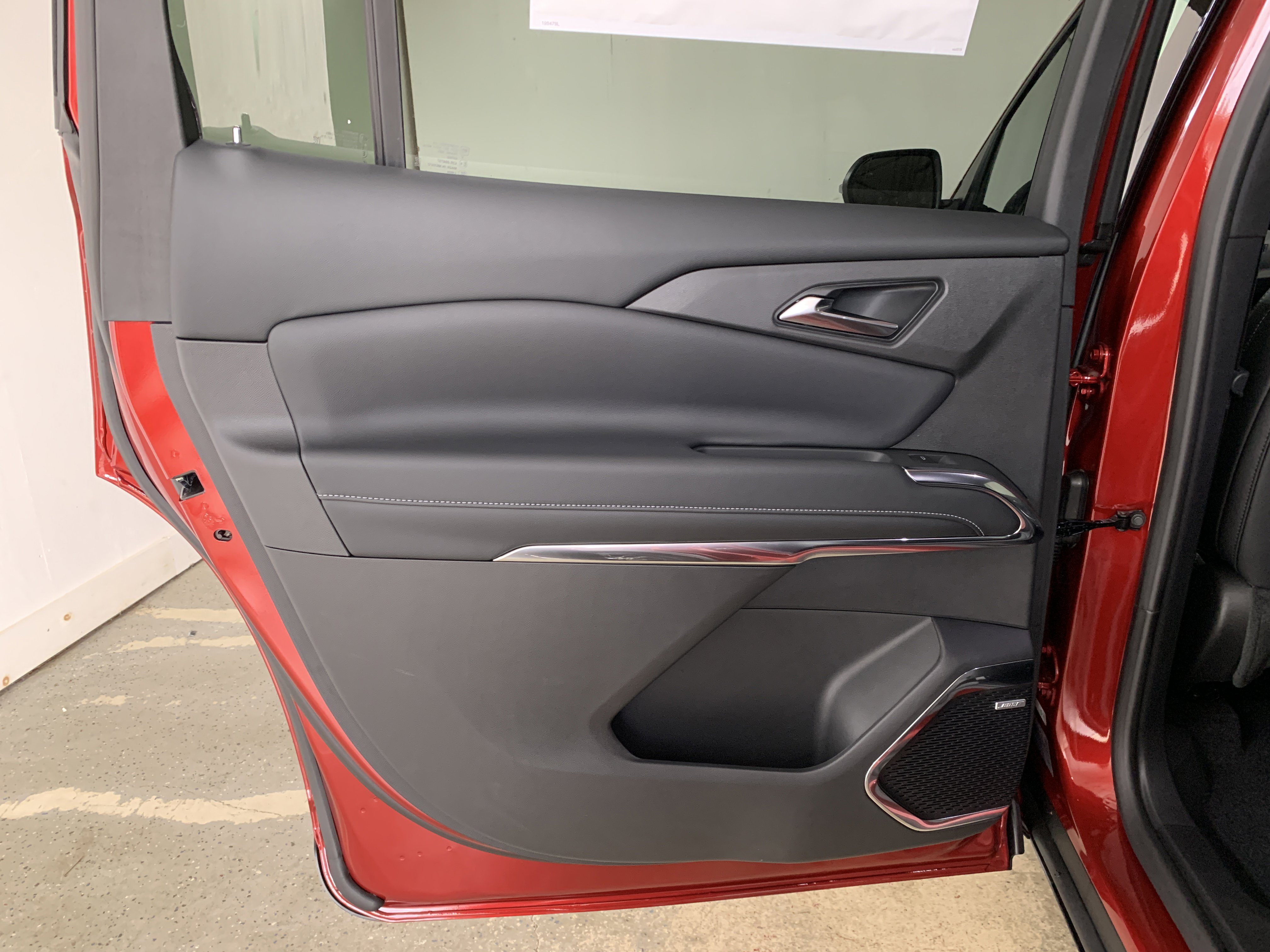 New 2025 Chevrolet Traverse LT w/ Enhanced Driving Package image 42