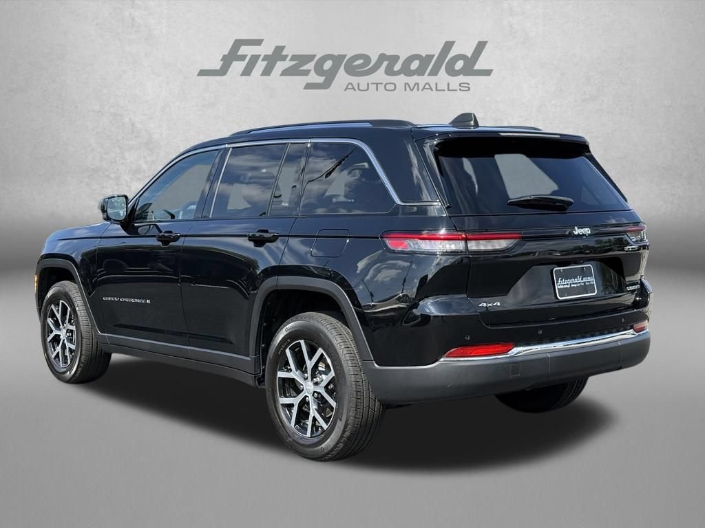 Used 2023 Jeep Grand Cherokee Limited AWD/4WD image 8
