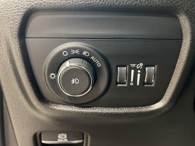 Used 2023 Jeep Grand Cherokee L Limited w/ Black Appearance Package AWD/4WD image 30