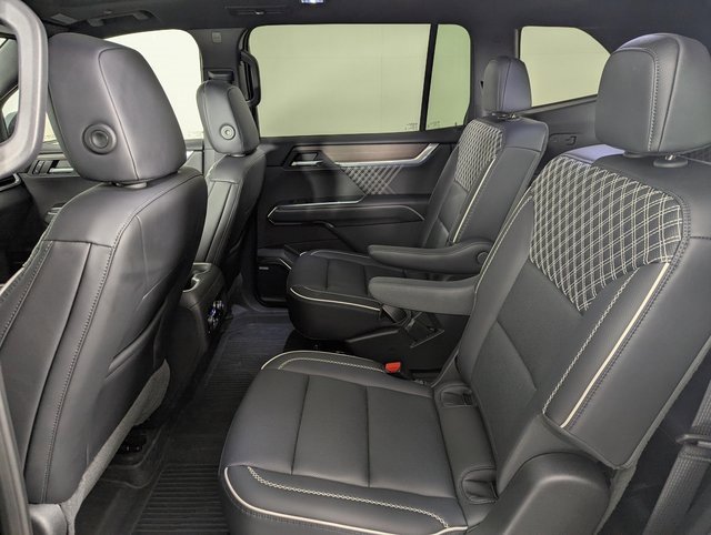 Used 2025 GMC Acadia Denali image 21
