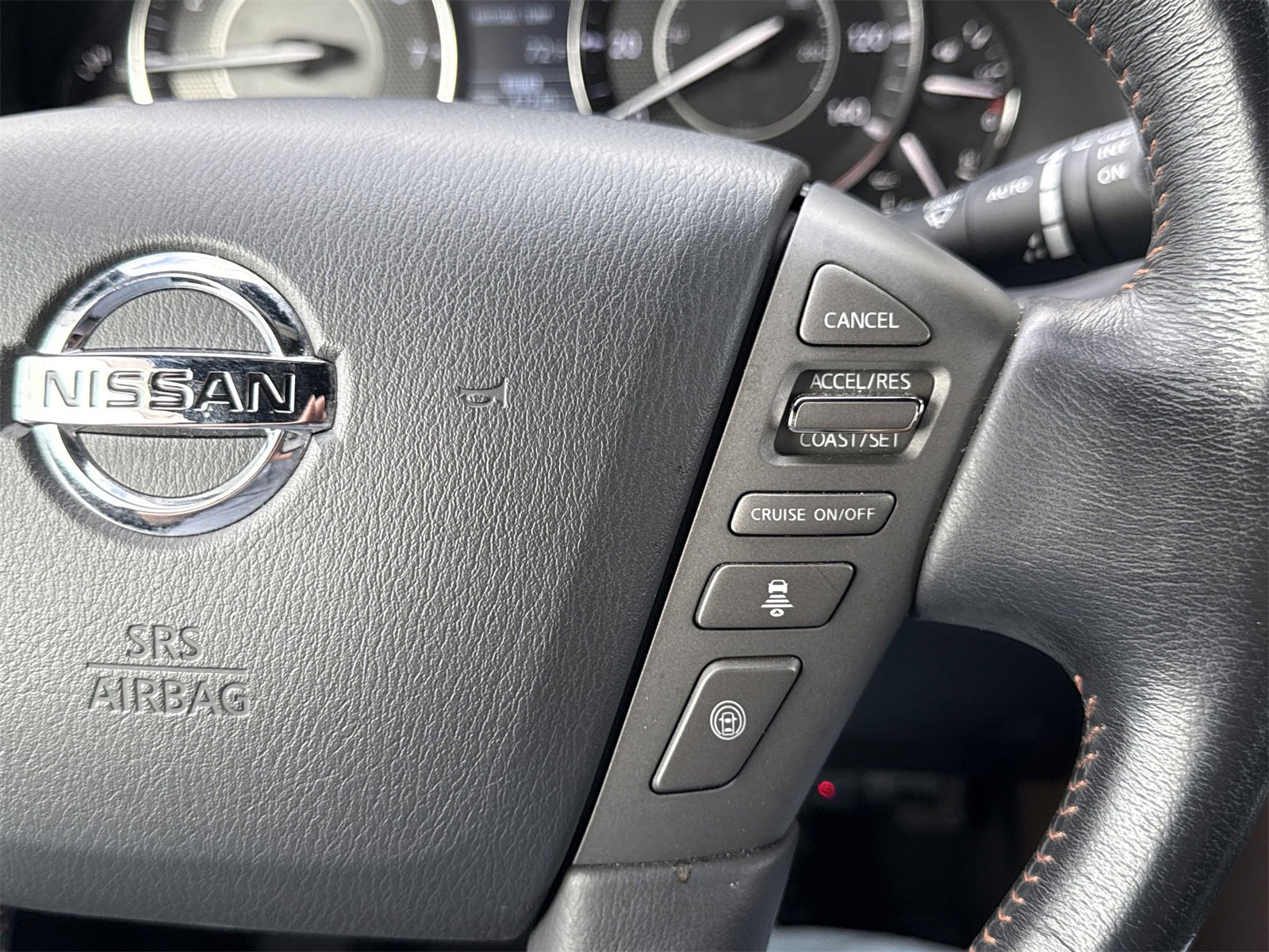 Used 2020 Nissan Armada Platinum w/ Platinum Reserve Package image 27