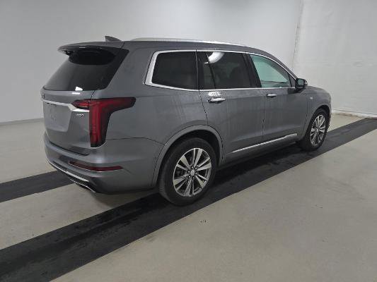 Used 2021 Cadillac XT6 Premium Luxury image 4