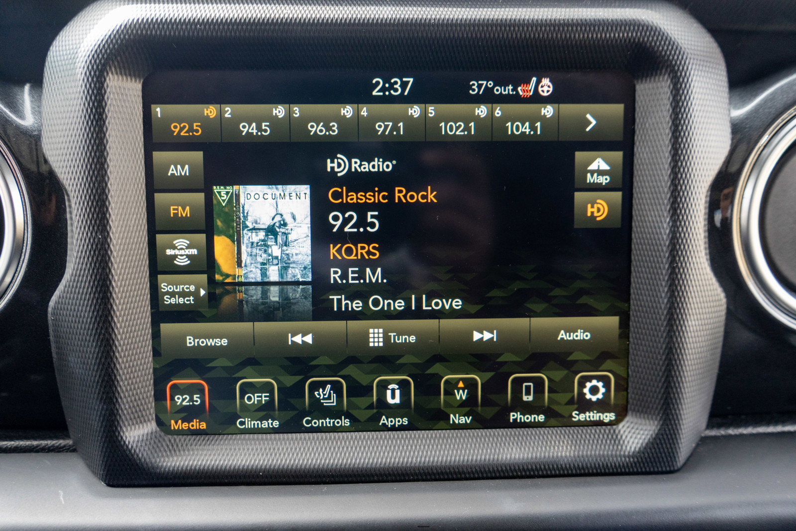 Used 2022 Jeep Wrangler Unlimited Sahara image 17