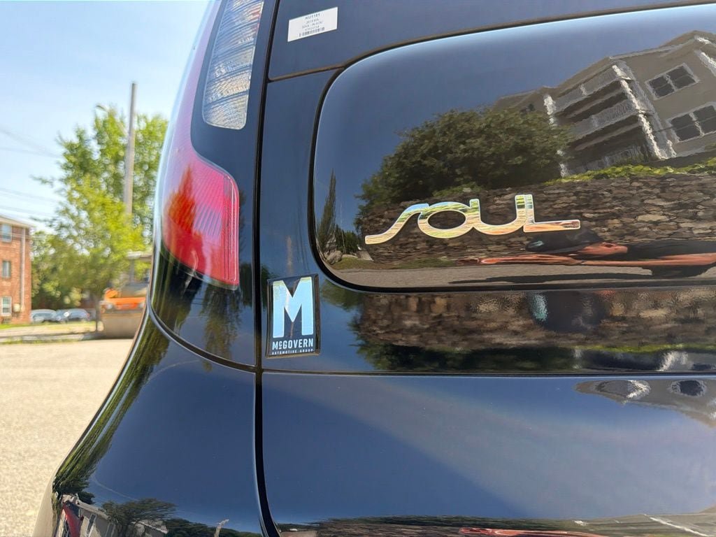 Used 2019 Kia Soul FWD image 10