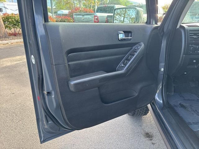 Used 2008 HUMMER H3 Alpha image 18