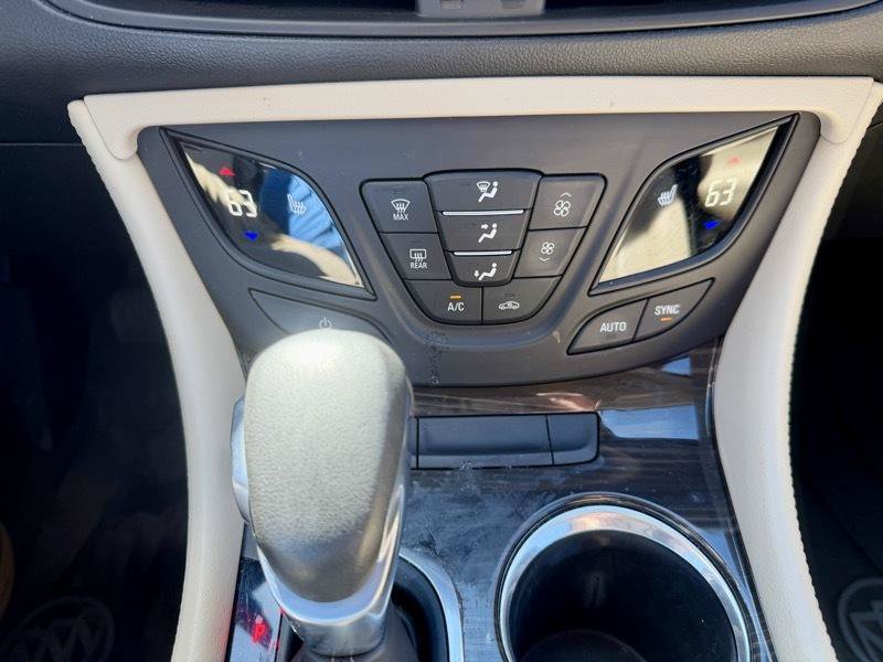 Used 2019 Buick Envision Essence AWD/4WD image 22