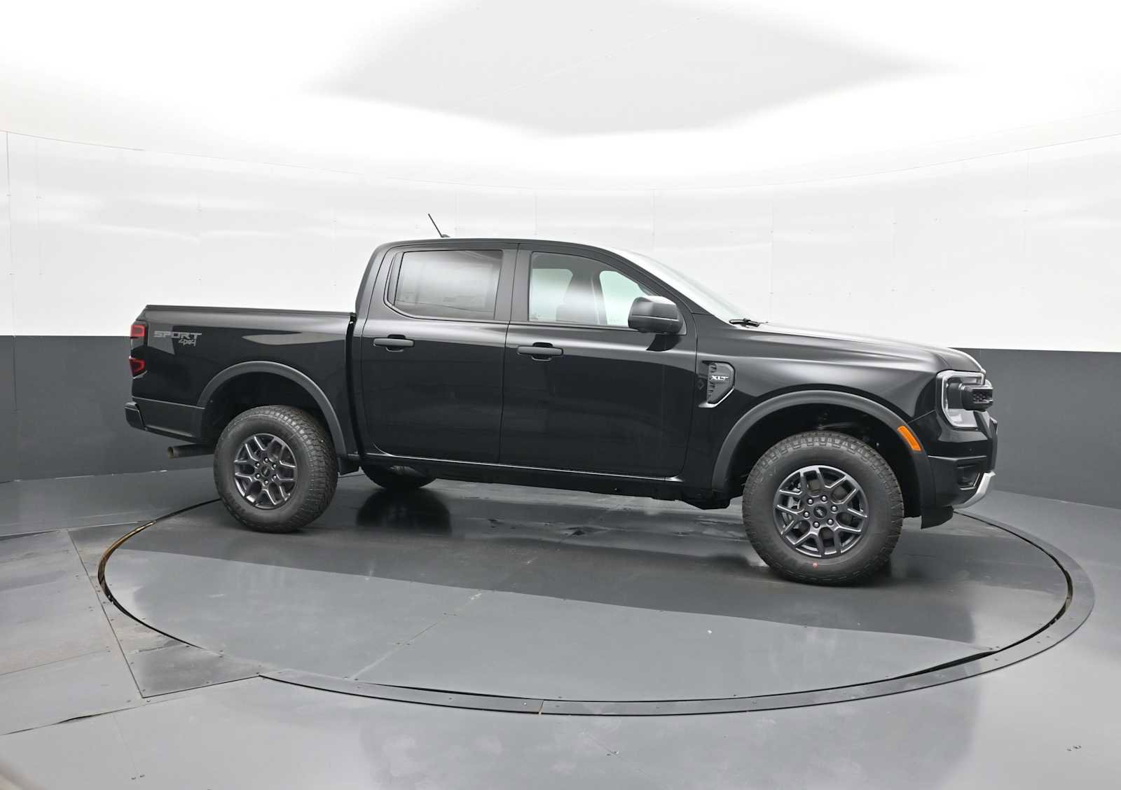 New 2025 Ford Ranger XLT