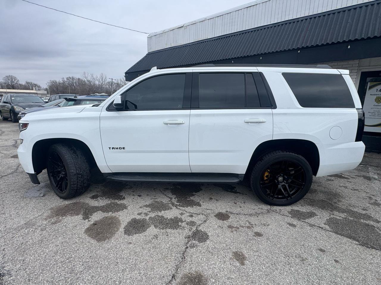 Used 2017 Chevrolet Tahoe LS w/ Enhanced Driver Alert Package AWD/4WD image 3