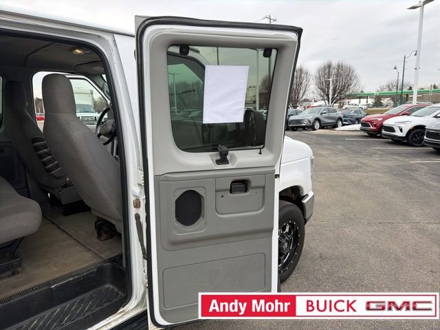 Used 2013 Ford E-350 and Econoline 350 XLT image 27