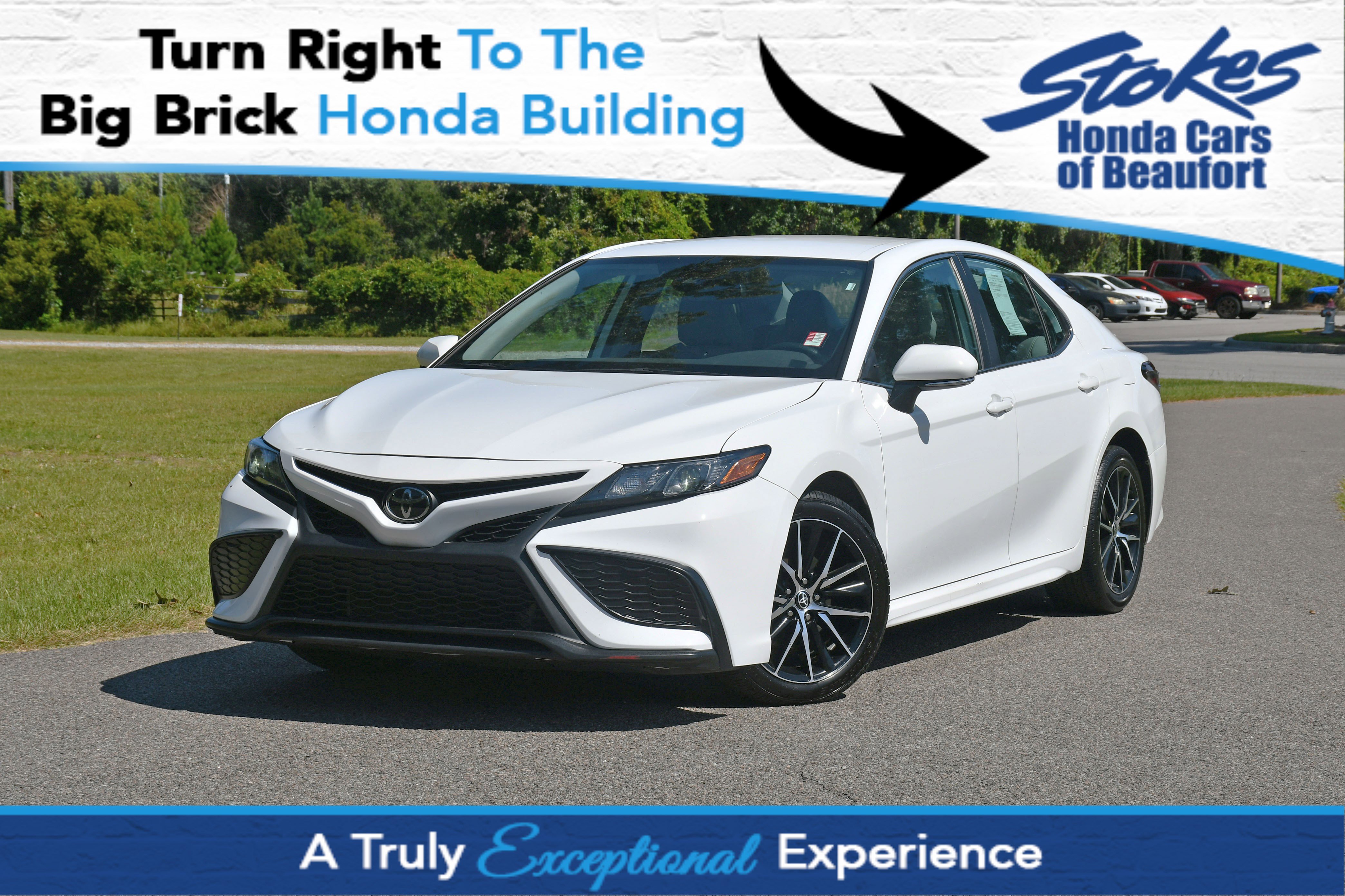 Used 2023 Toyota Camry SE