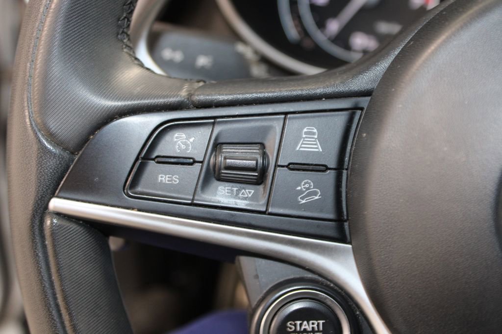 Used 2018 Alfa Romeo Stelvio Ti Sport image 21