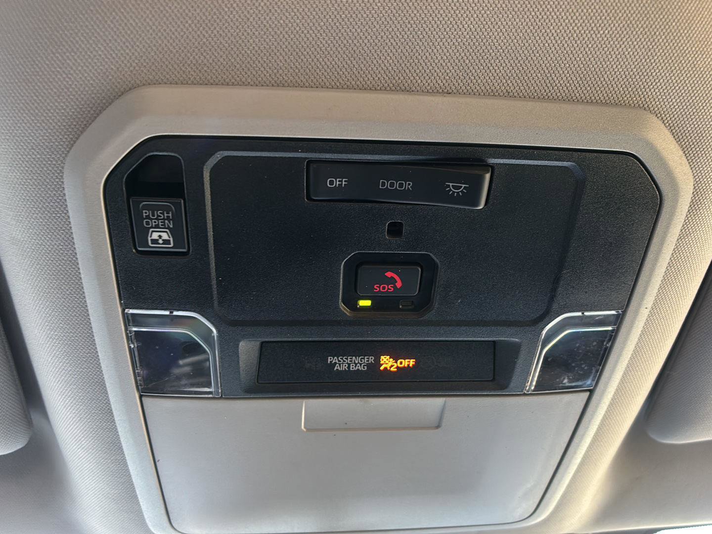 Used 2022 Toyota Tundra SR5 AWD/4WD image 39
