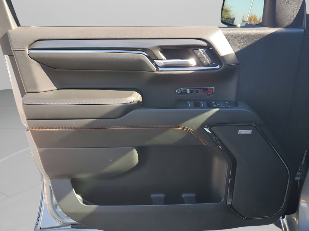 Used 2024 GMC Sierra 1500 AT4 w/ Technology Package image 26