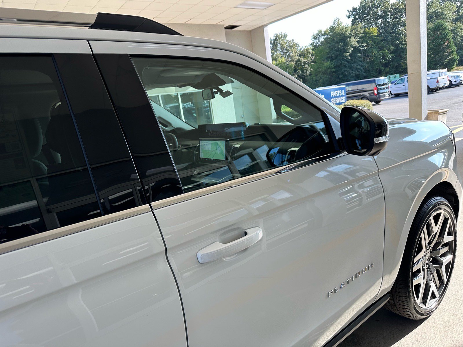 New 2027 Ford Expedition Platinum w/ Platinum Ultimate Package AWD/4WD image 9
