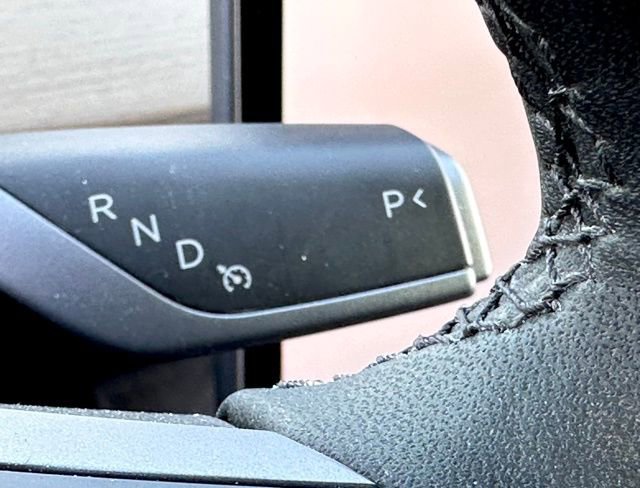 Used 2024 Tesla Model Y Long Range image 12
