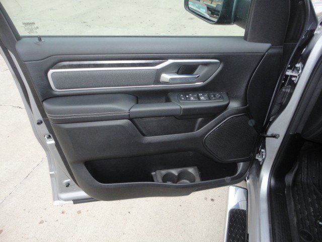 Used 2020 RAM 1500 Big Horn AWD/4WD image 3