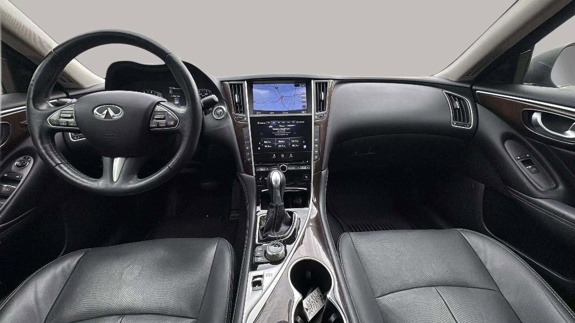 Used 2016 INFINITI Q50 3.0t Premium w/ Driver Assistance Package image 10