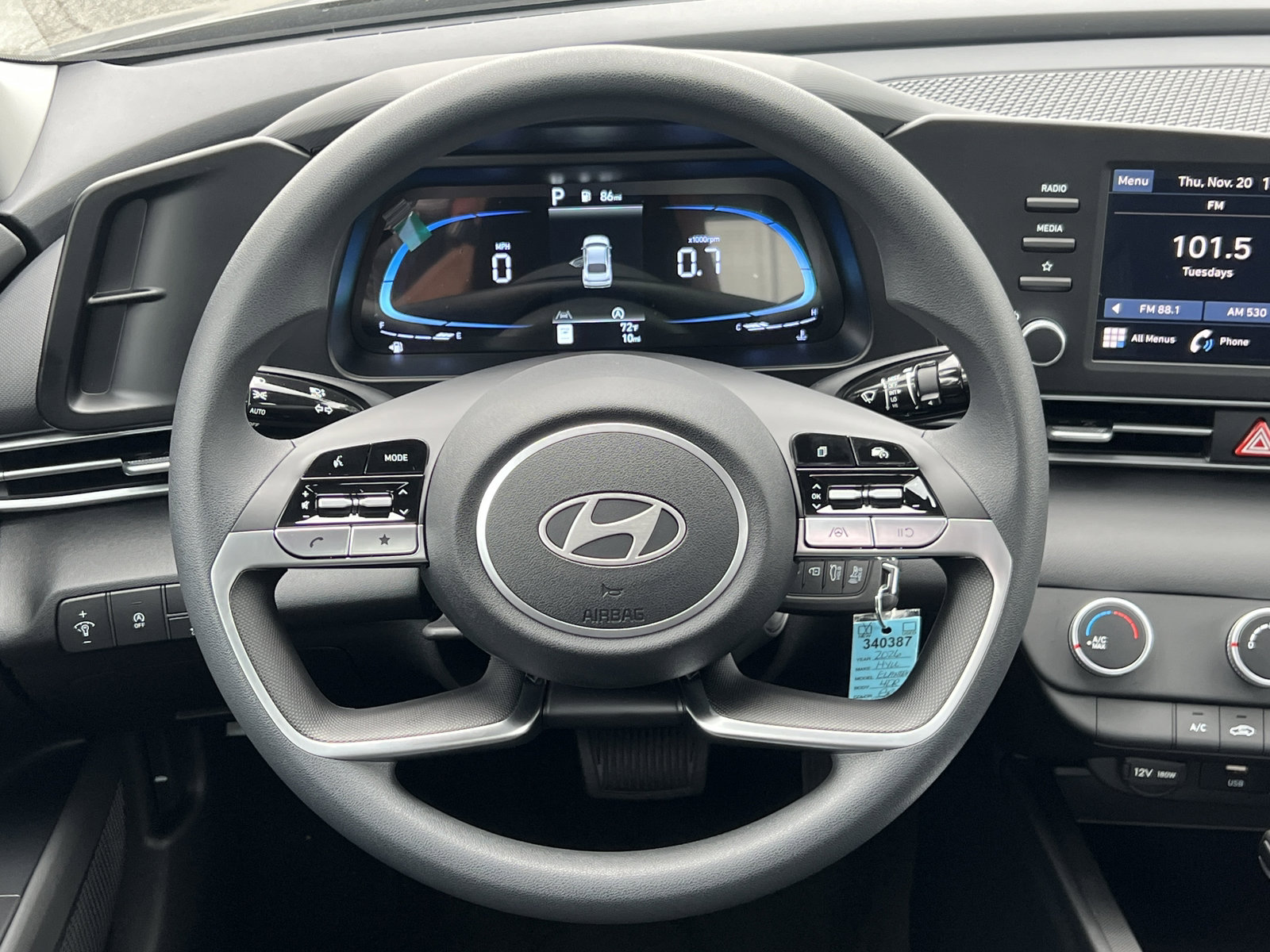 New 2026 Hyundai Elantra SE w/ Cargo Package image 17