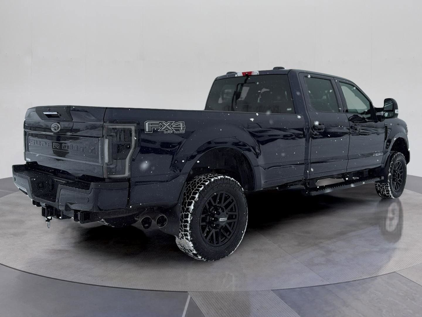 Used 2021 Ford F350 Lariat image 6