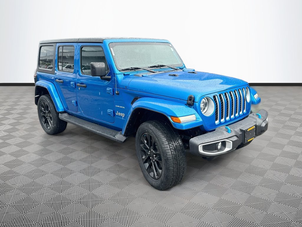 Certified 2023 Jeep Wrangler Unlimited Sahara w/ Cold Weather Group AWD/4WD image 4