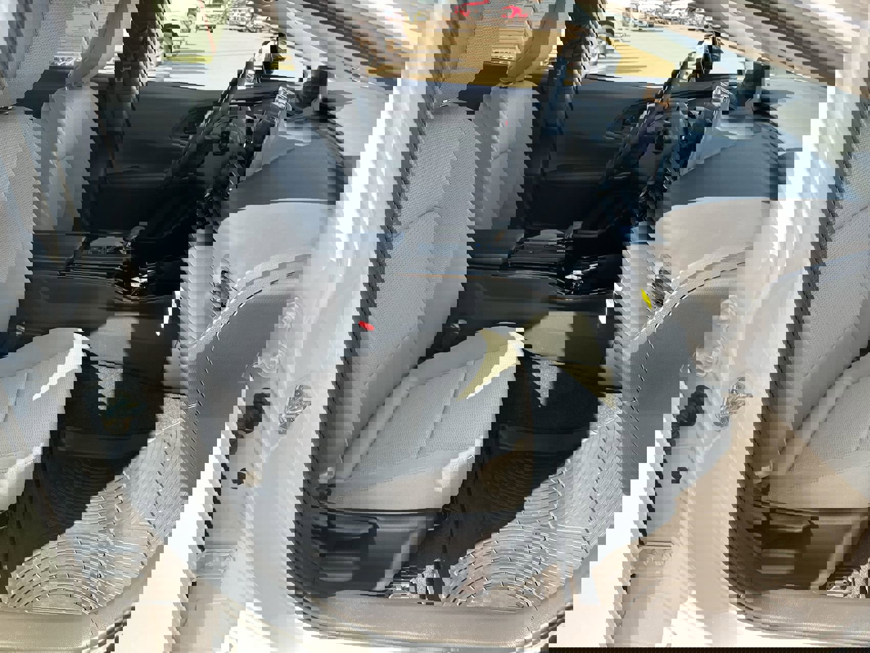 Used 2025 Toyota Prius Limited image 22