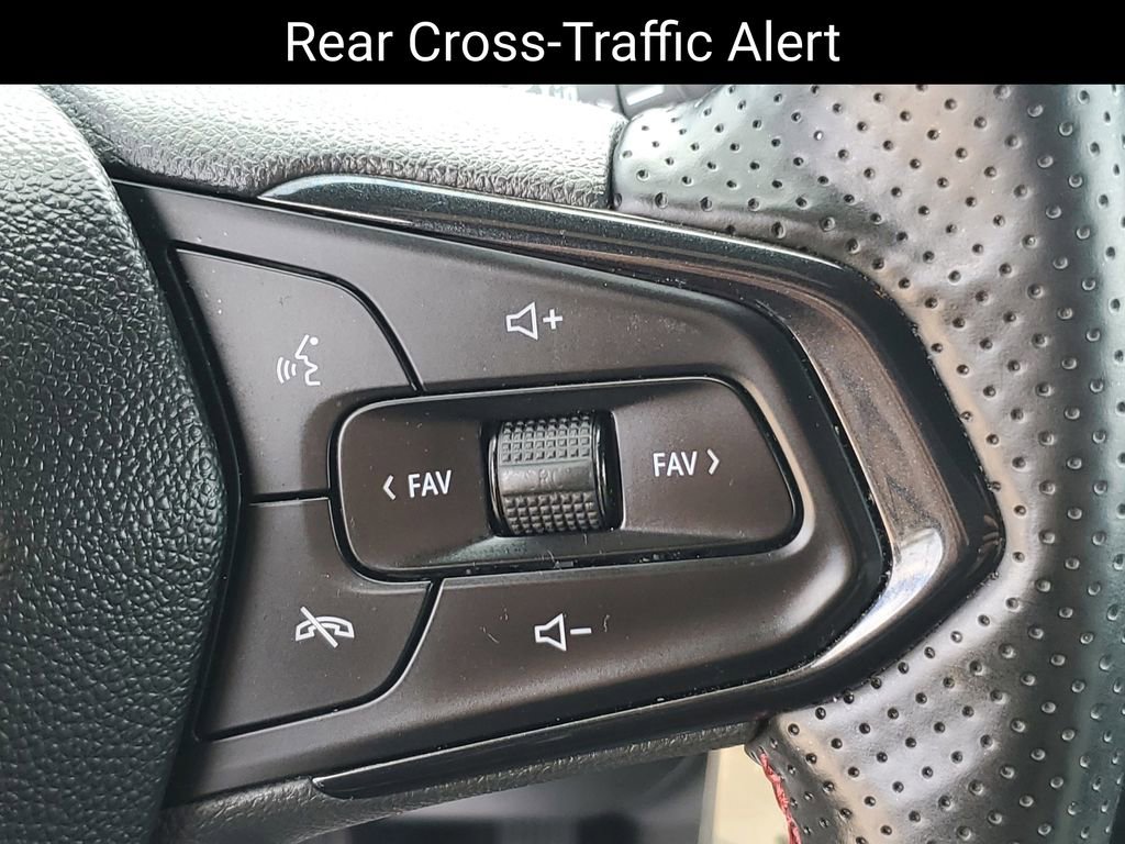 Certified 2024 Chevrolet Trax RS w/ Driver Confidence Package FWD image 13