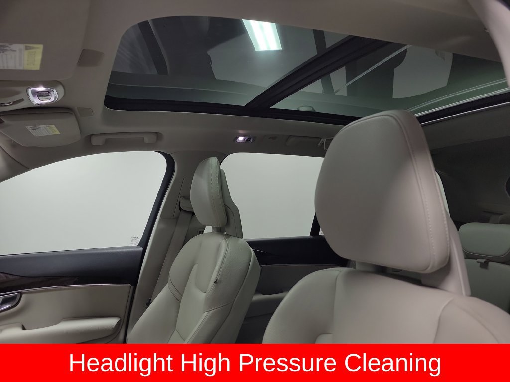 Used 2017 Volvo XC90 T6 Momentum w/ Vision Package AWD/4WD image 17