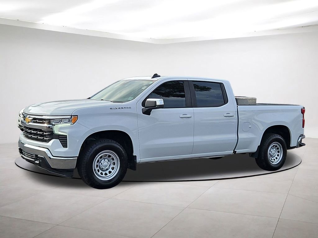 Used 2023 Chevrolet Silverado 1500 LT w/ Protection Package image 3