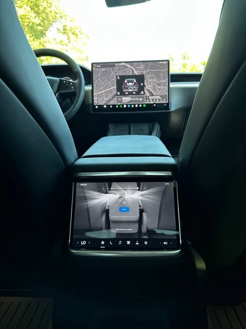 Used 2024 Tesla Model X AWD/4WD image 26