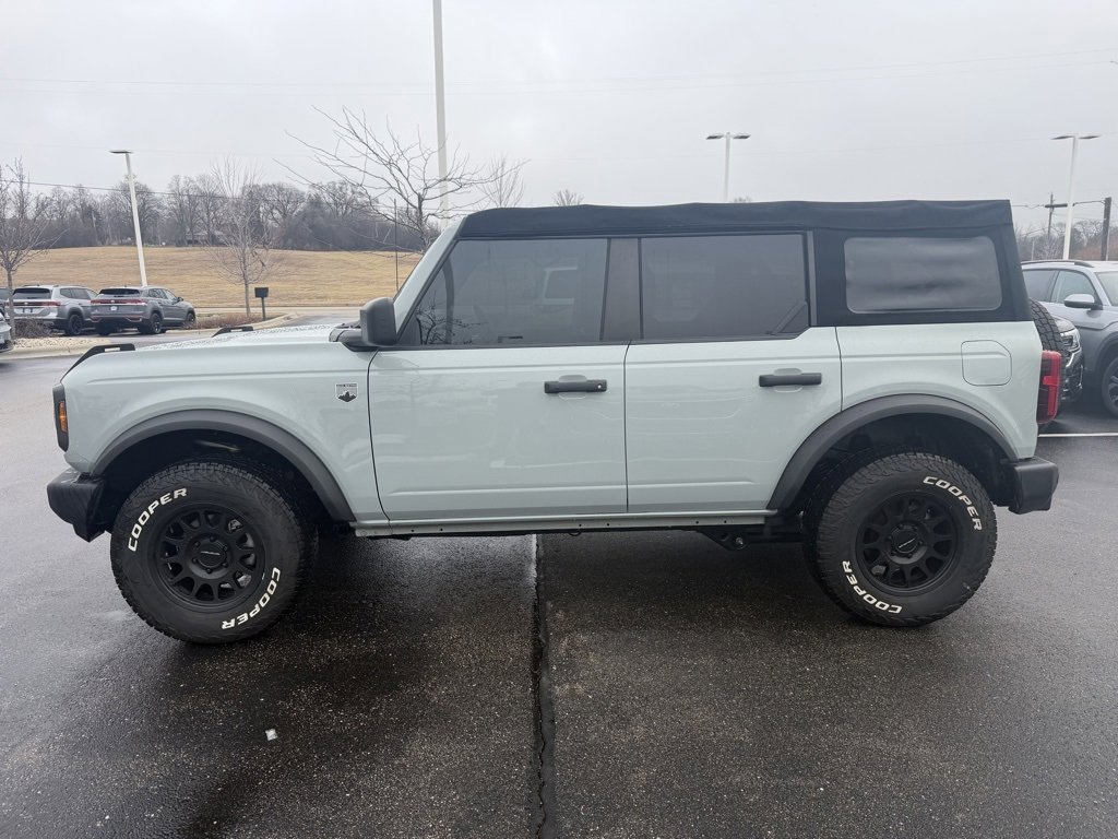 Used 2022 Ford Bronco Big Bend image 3