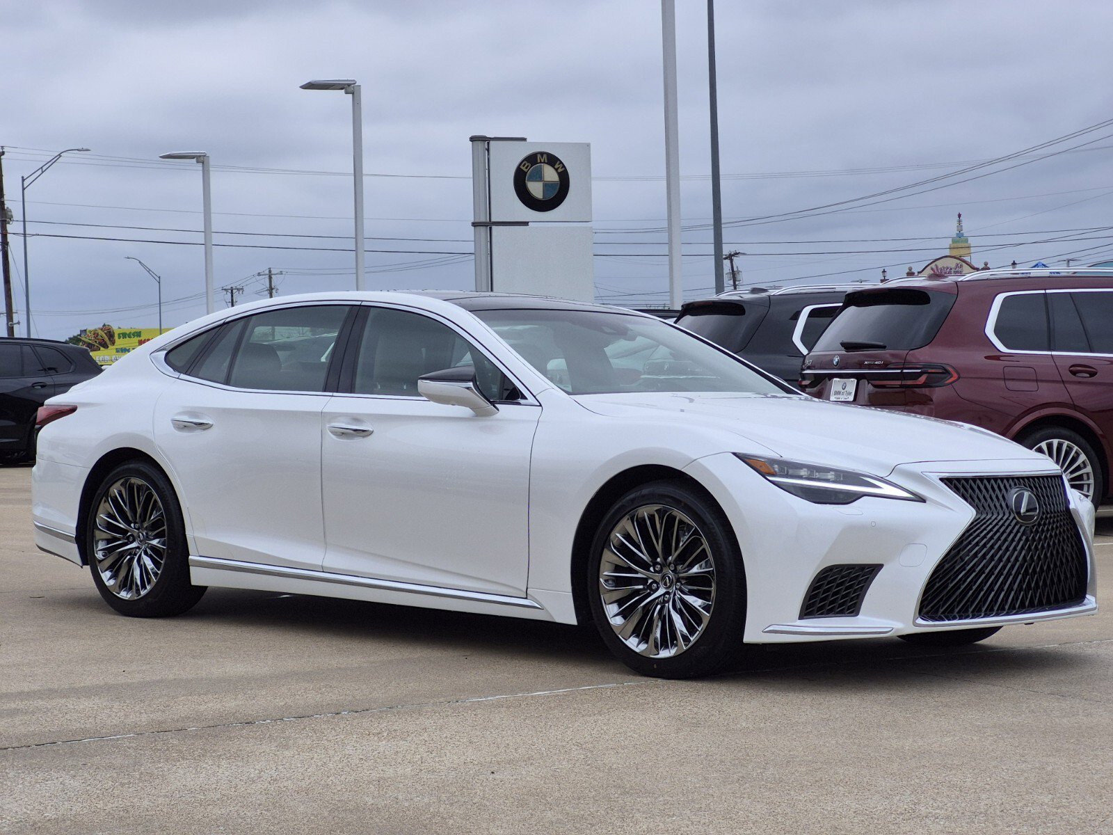 Used 2022 Lexus LS 500 w/ Interior Upgrade Package RWD image 3