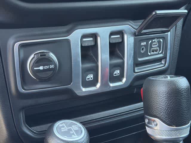 Used 2021 Jeep Wrangler Sport AWD/4WD image 22