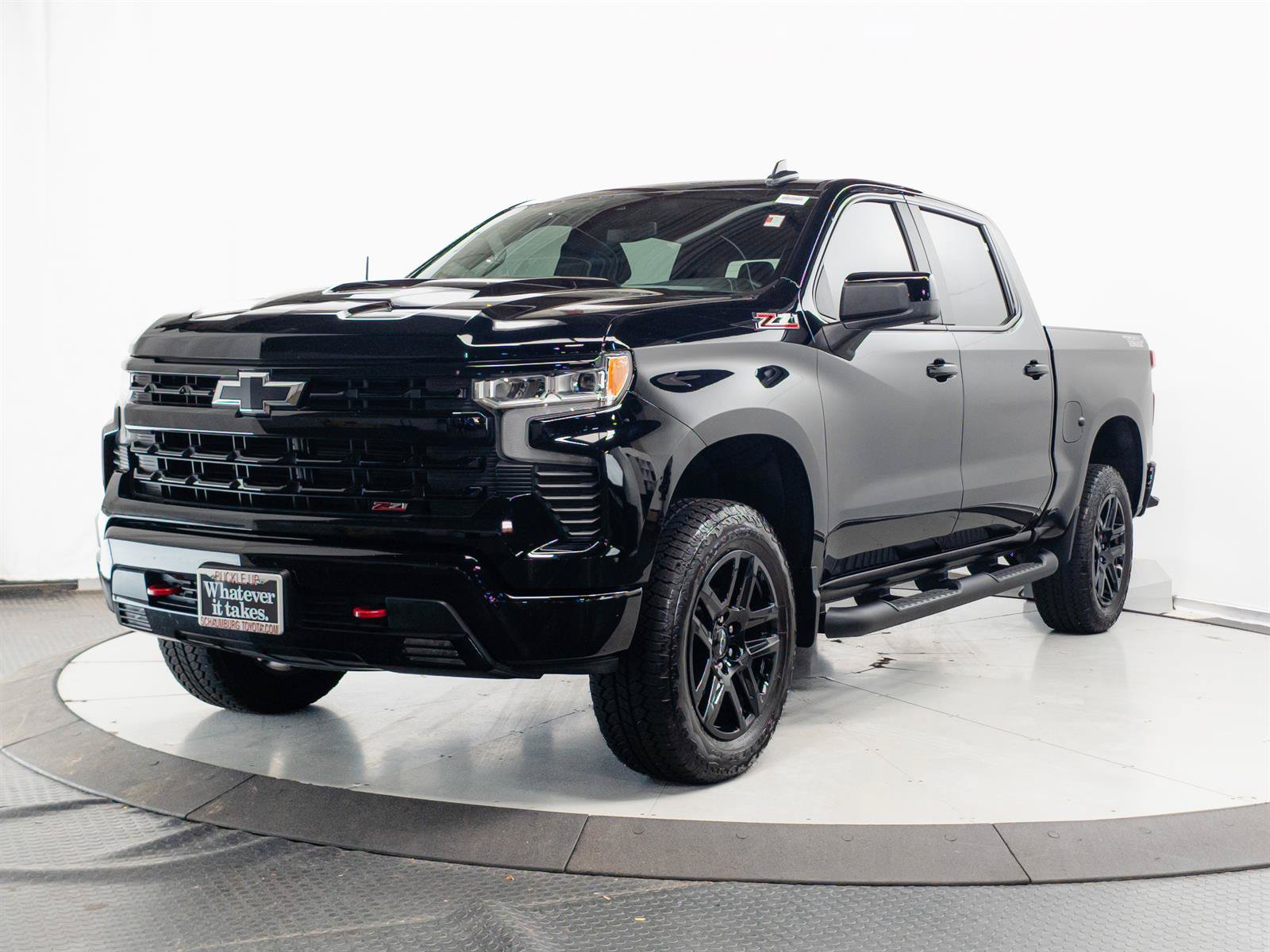 Used 2025 Chevrolet Silverado 1500 LT Trail Boss w/ Convenience Package II AWD/4WD image 3