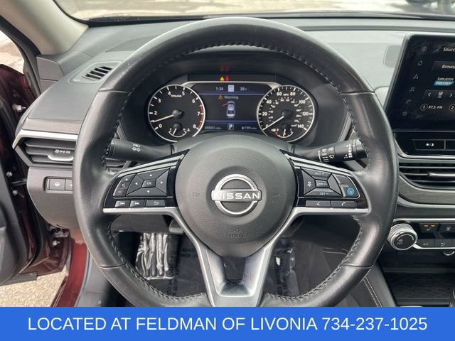 Used 2024 Nissan Altima 2.5 SV w/ SV Premium Package image 11