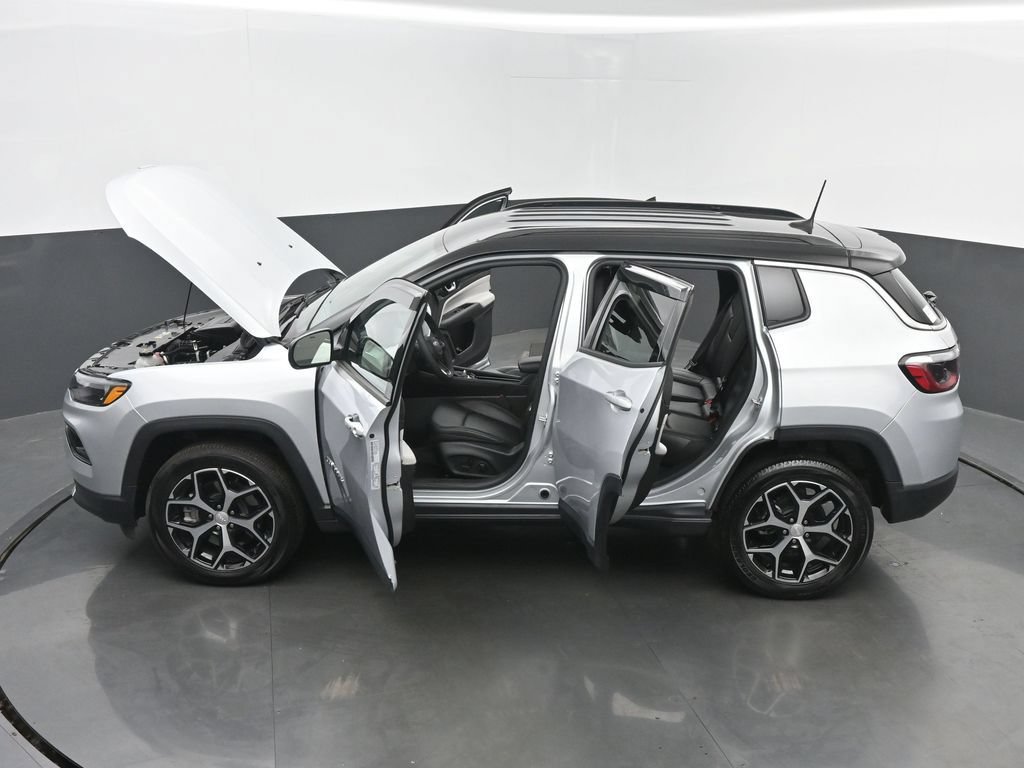Used 2024 Jeep Compass Limited AWD/4WD image 65