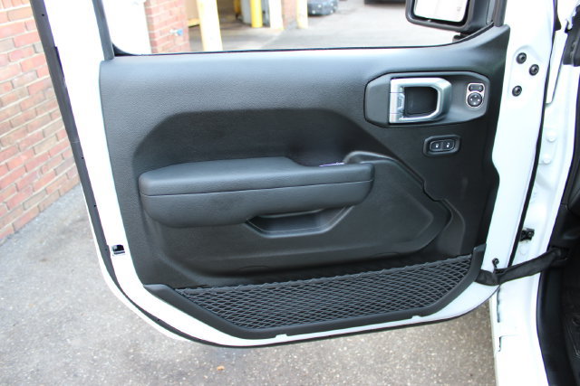 New 2026 Jeep Gladiator Sport AWD/4WD image 13