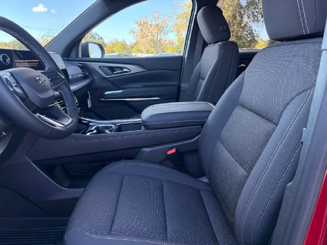 New 2027 Chevrolet Traverse LT w/ Midnight/Sport Edition FWD image 19