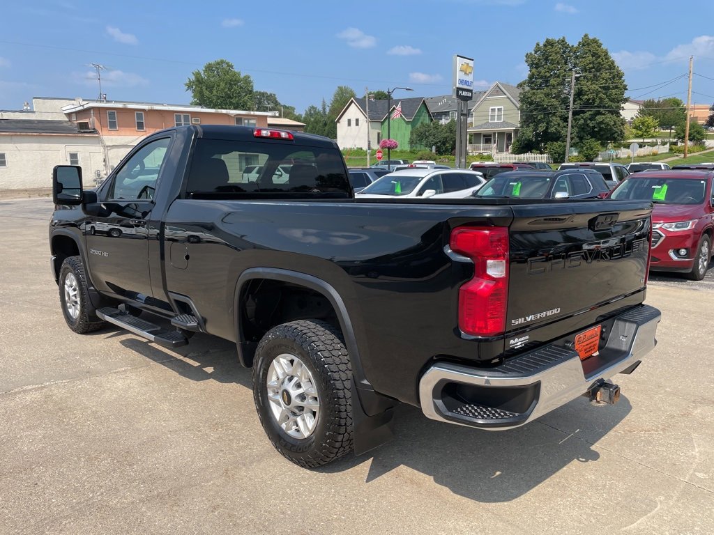 Used 2024 Chevrolet Silverado 2500 LT w/ Convenience Package image 12