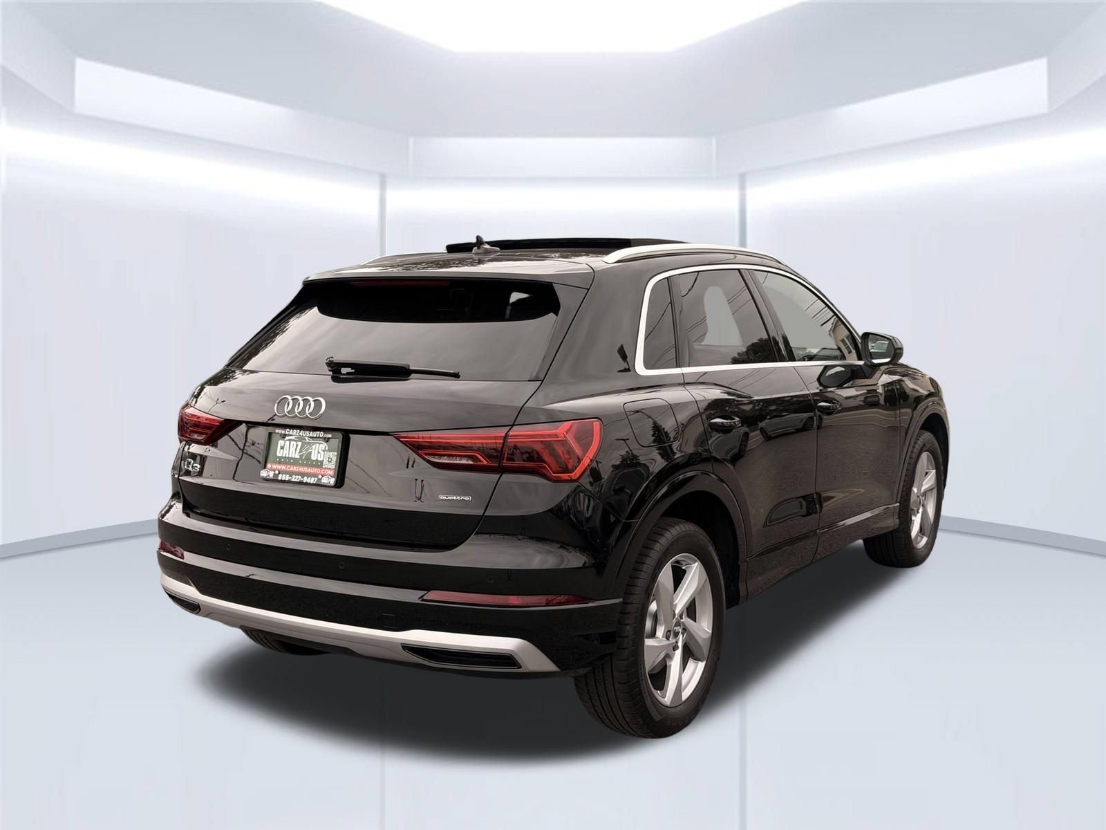 Used 2020 Audi Q3 2.0T Premium w/ Convenience Package AWD/4WD image 5