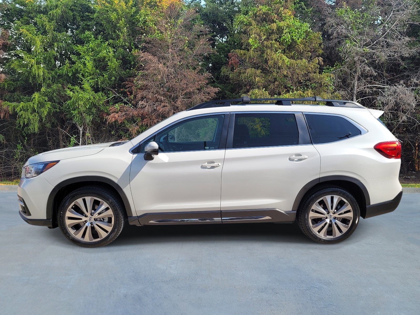 Used 2022 Subaru Ascent Limited w/ Technology Package AWD/4WD image 22