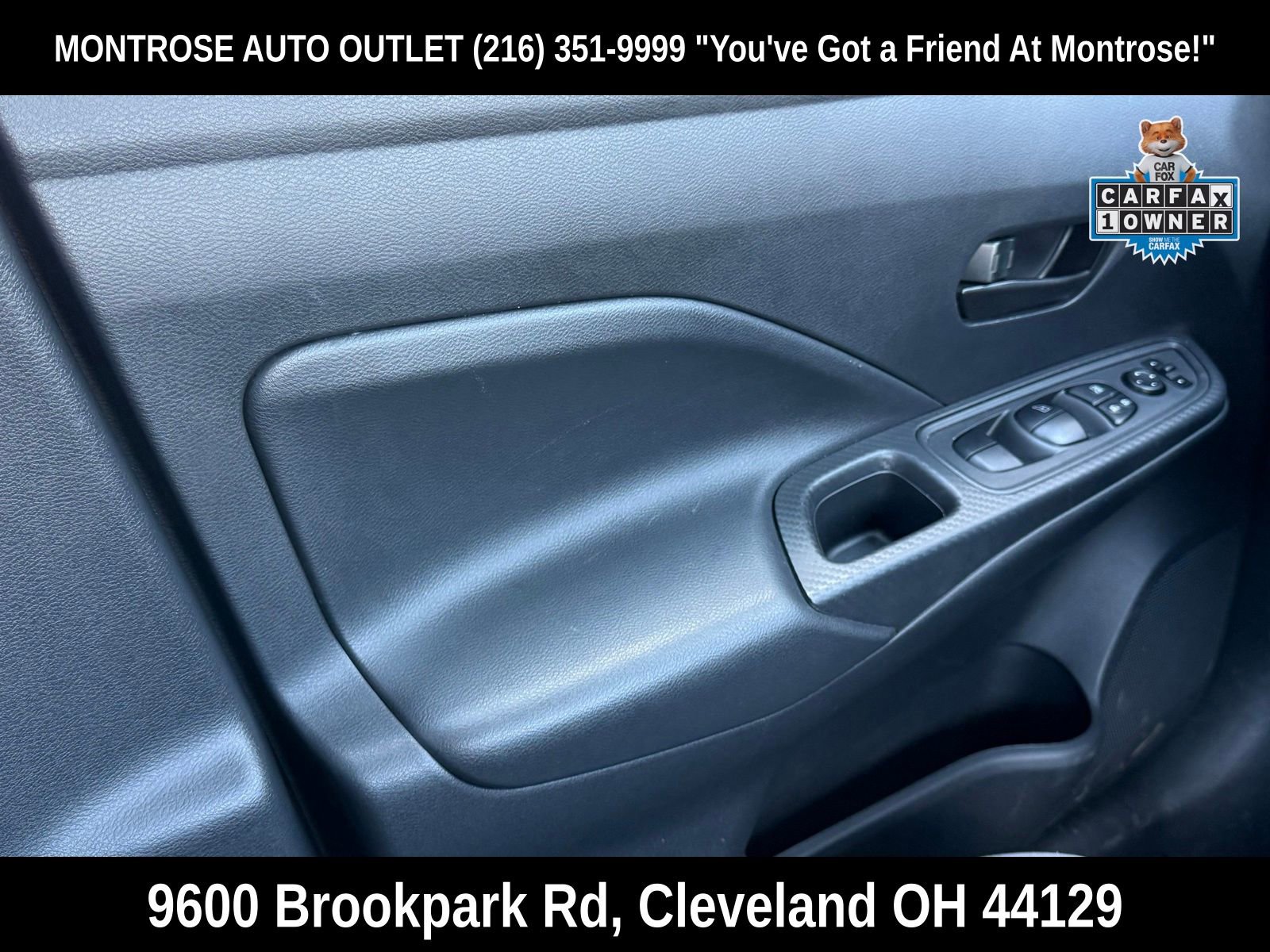 Used 2025 Nissan Versa S w/ Trunk Package image 30