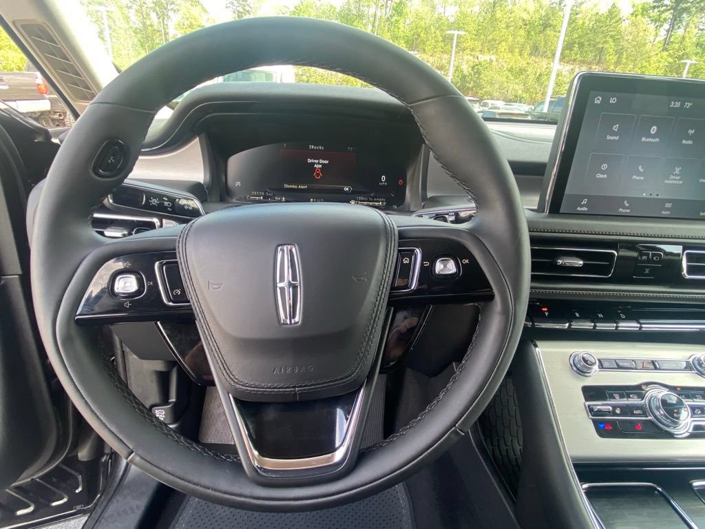 Used 2023 Lincoln Aviator AWD w/ Premium Package image 12