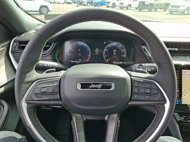 New 2026 Jeep Grand Cherokee Altitude AWD/4WD image 18
