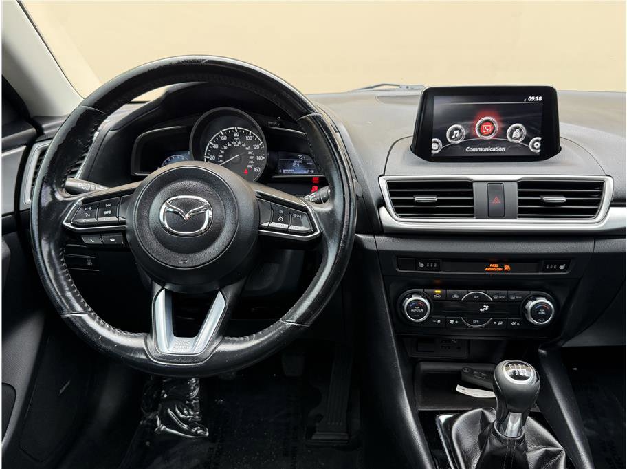 Used 2018 MAZDA MAZDA3 Touring FWD image 19