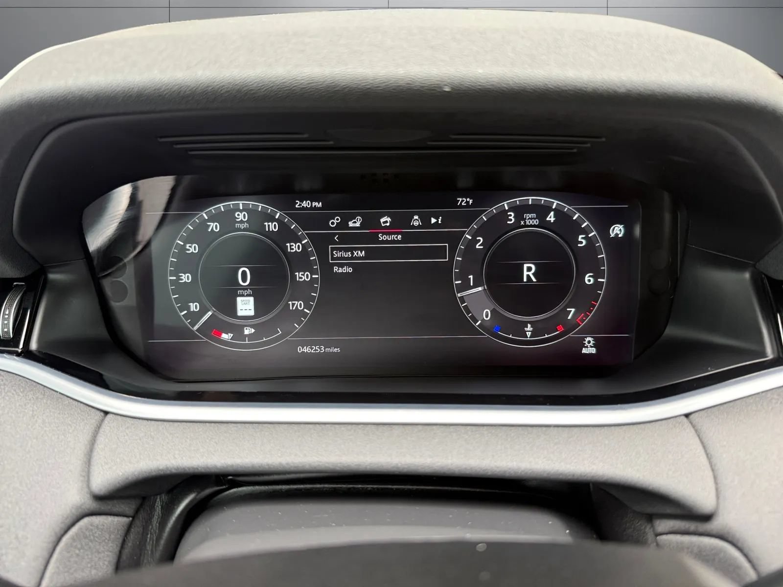 Used 2020 Land Rover Range Rover Evoque SE AWD/4WD image 32