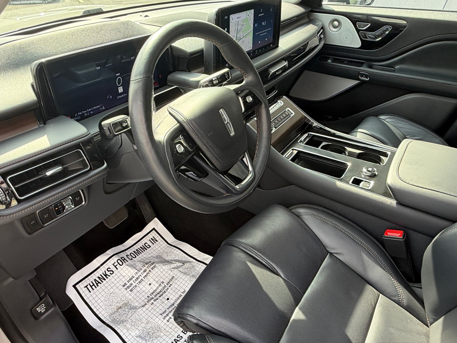 Used 2025 Lincoln Aviator Reserve w/ Equipment Group 201A AWD/4WD image 4