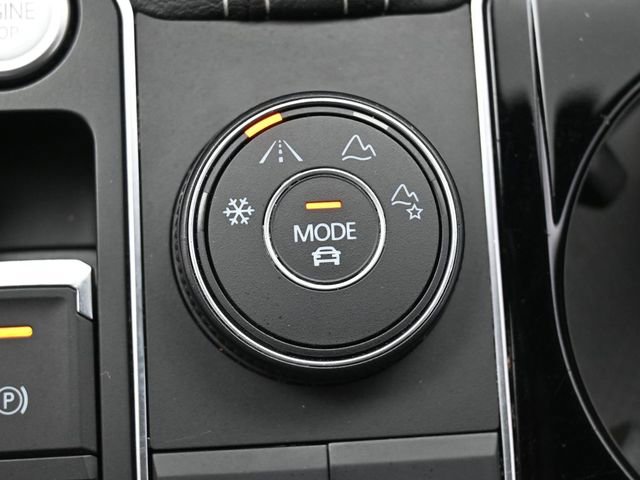 Used 2022 Volkswagen Atlas Cross Sport SEL Premium R-Line image 30