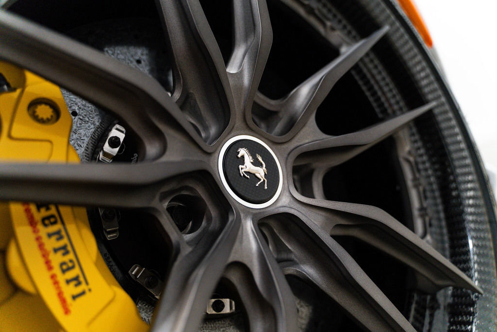 Used 2022 Ferrari 812 GTS RWD image 4