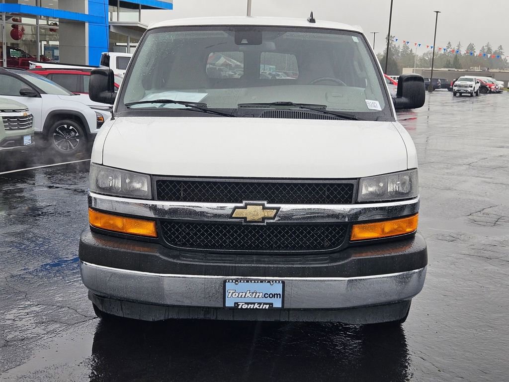 Used 2020 Chevrolet Express 3500 LT w/ LT Preferred Equipment Group image 9