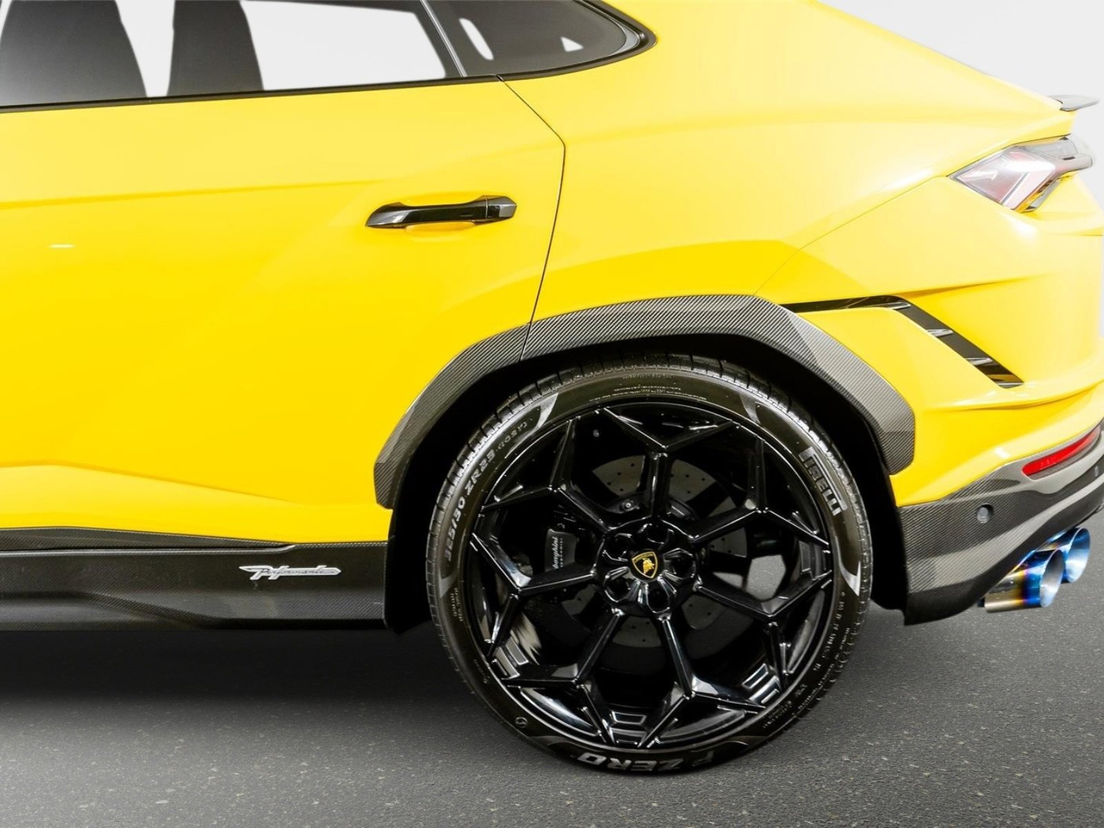 Used 2023 Lamborghini Urus Performante image 17
